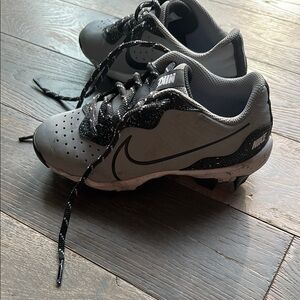 Nike Kids Black and Gray Sneakers